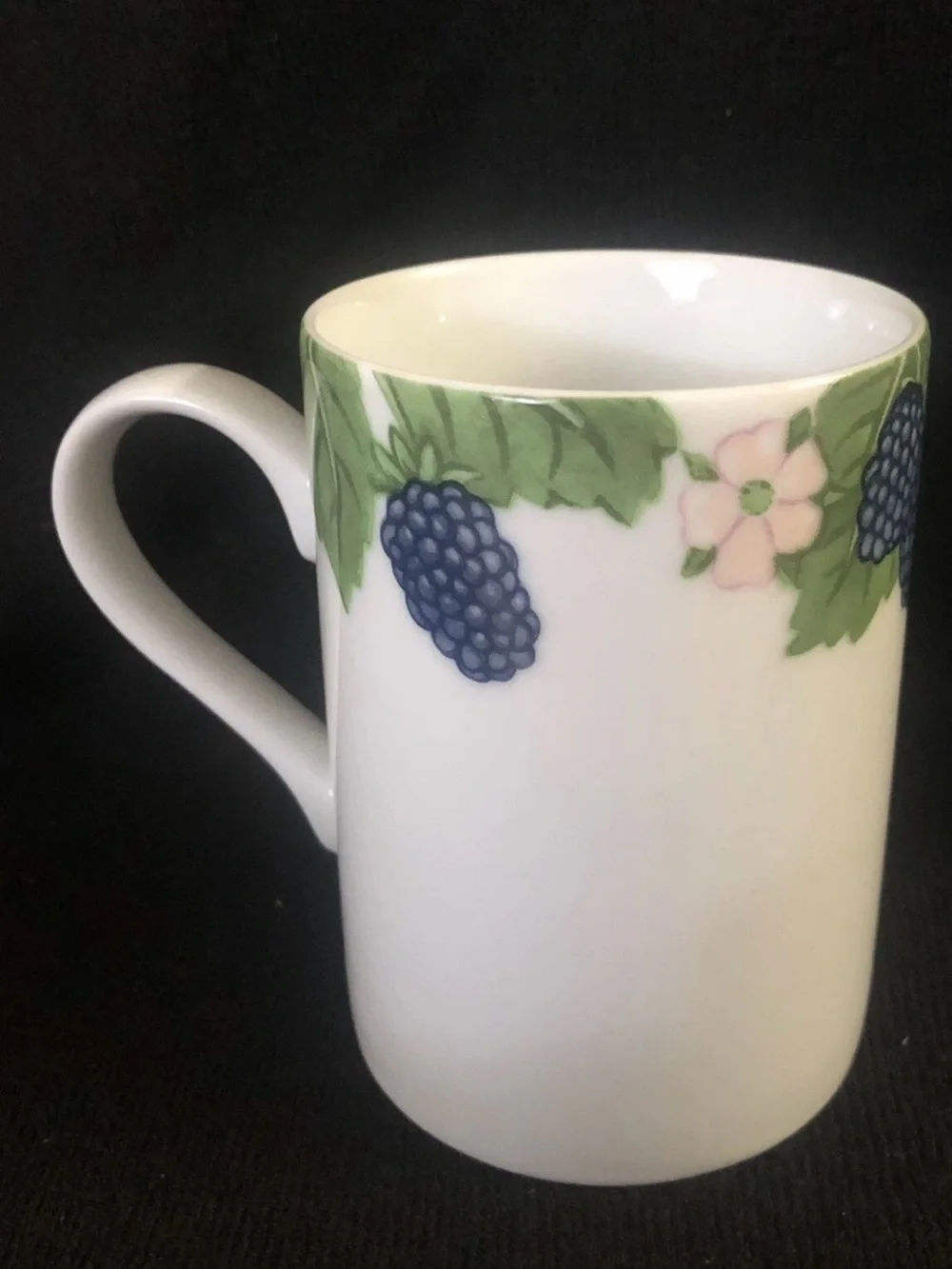 Williams Sonoma white mug Blue BERRY
